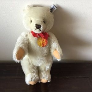 1982 collectors item steiff teddy bear
